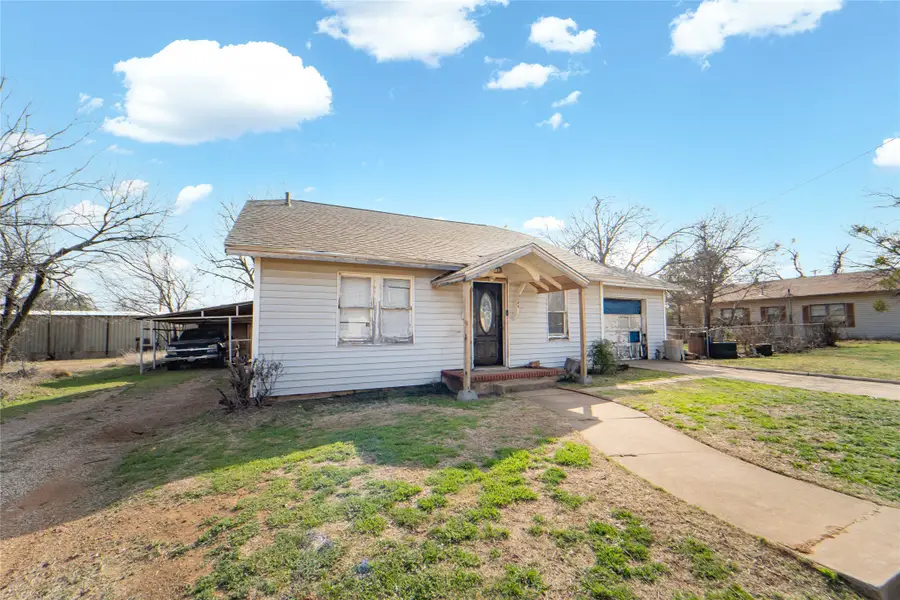 1109 W Elm Street, Breckenridge, TX 76424 - #3