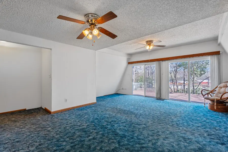 1303 W Seneca Court, Granbury, TX 76048 - #2