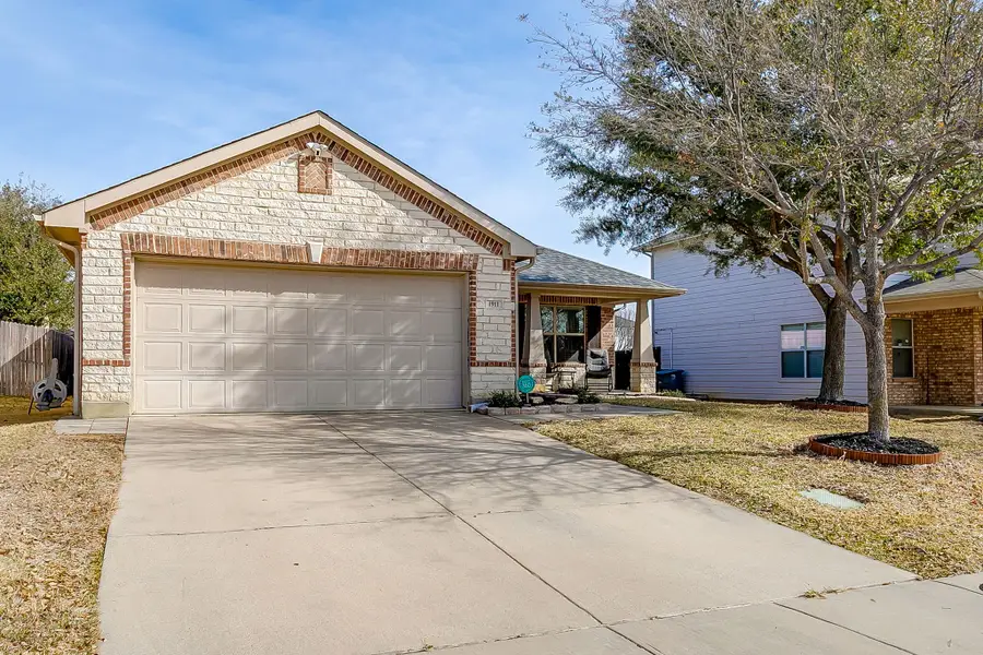 1911 Castaway Drive, Southwest Dallas, TX 75051 - #2