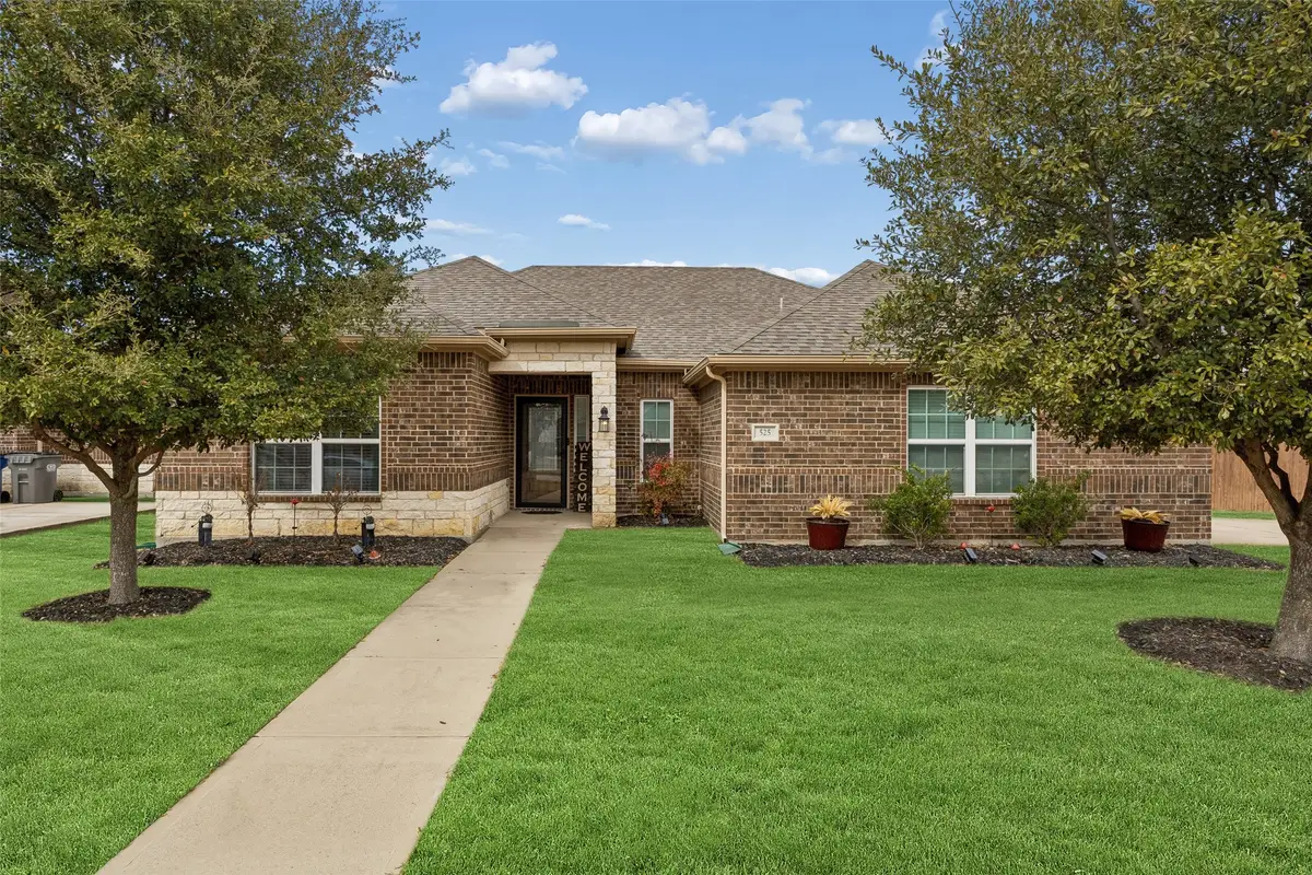 525 Meadow Springs Drive, Glenn Heights, TX 75154 - #1
