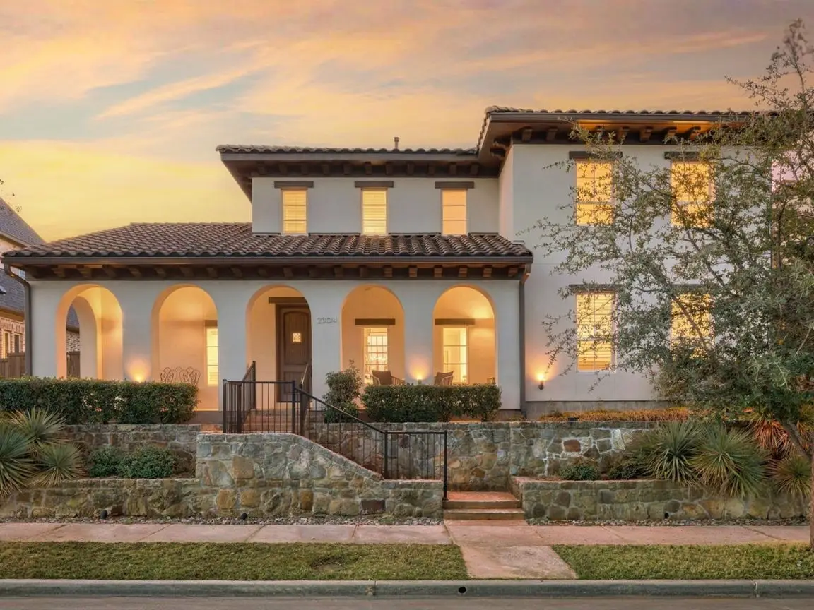 2304 Cardinal Boulevard, Carrollton, TX 75010 - #1