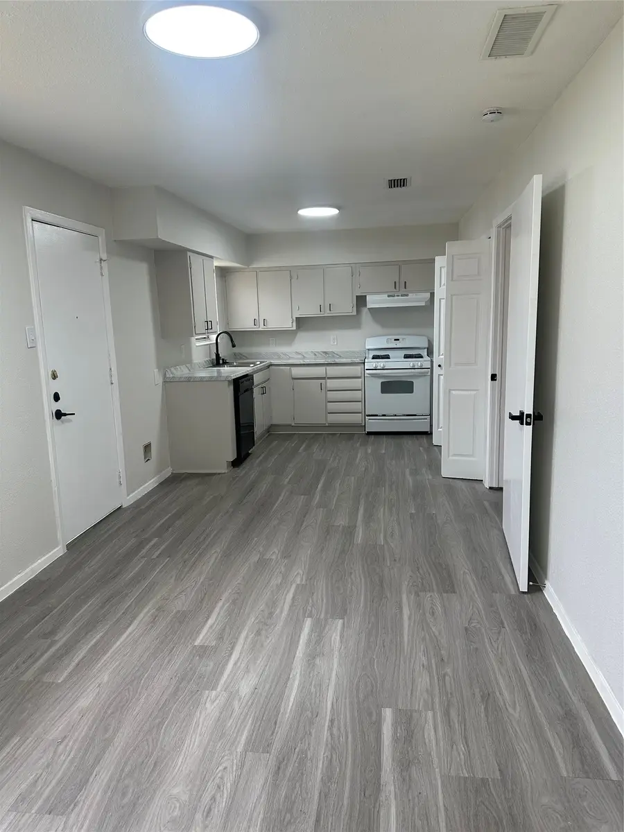 1310 Summit Street, Mesquite, TX 75149 - #3