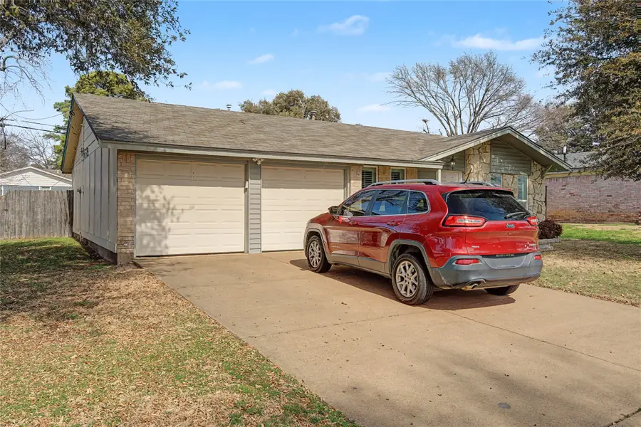 2009 Charleston Drive, Bedford, TX 76022 - #2