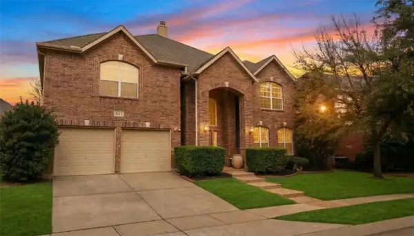 841 Carolina Way, Lantana, TX 76226