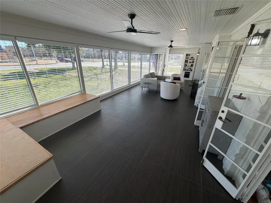 3232 Bellaire Drive W, Fort Worth, TX 76109 - #3