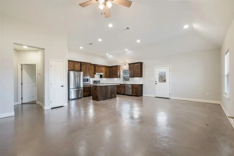 1021 N Maple Street, Muenster, TX 76252 - #3