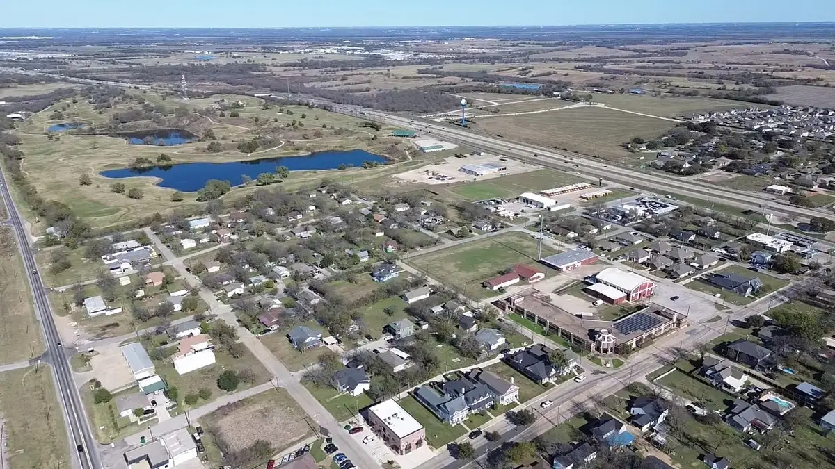 205 E 5th Street, Ellis, TX 75125 - #1