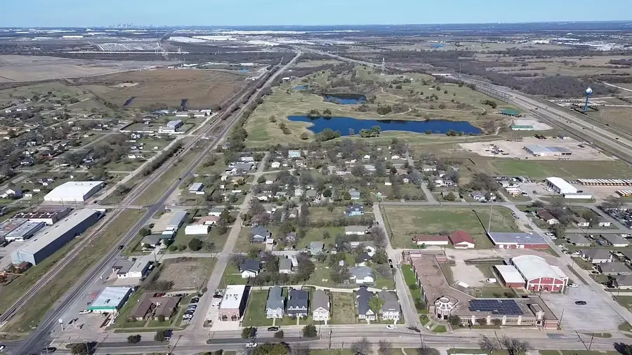 205 E 5th Street, Ellis, TX 75125 - #2