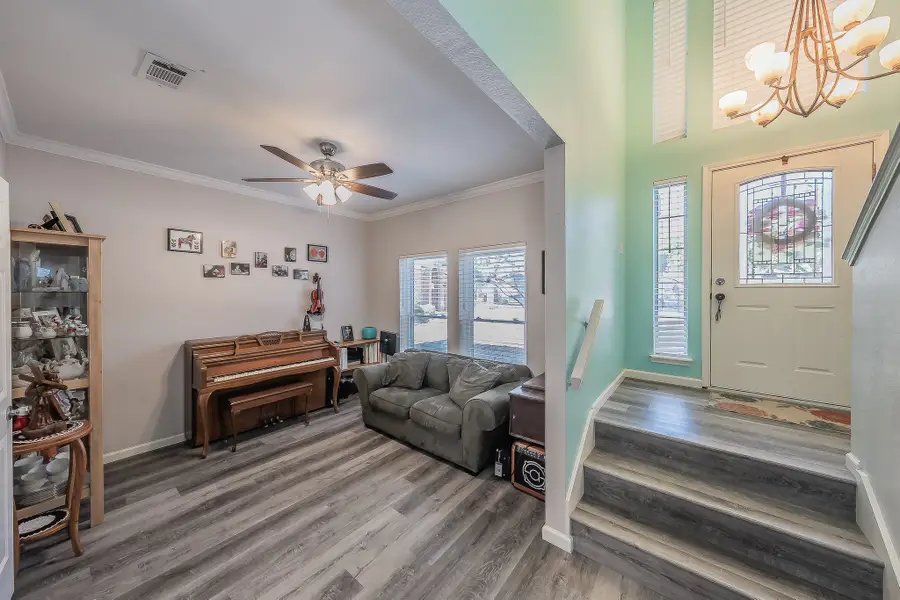 3820 Meadowmere Lane, Arlington, TX 76001 - #3