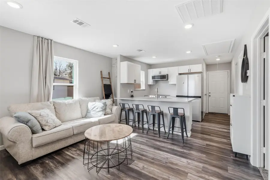 2637 Pine Street, Dallas, TX 75215 - #3