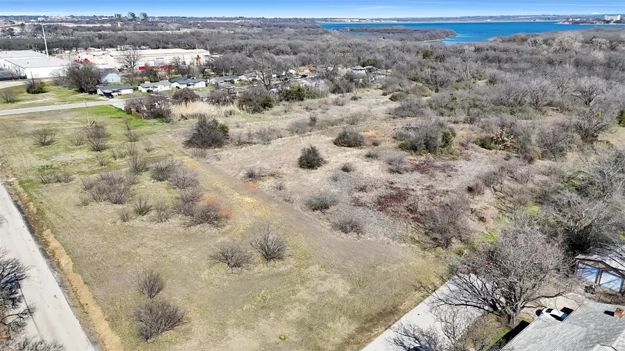 6005 Baylor Street, Fort Worth, TX 76119 - #2