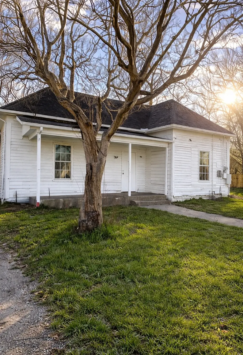 904 E College Street, Terrell, TX 75160 - #1