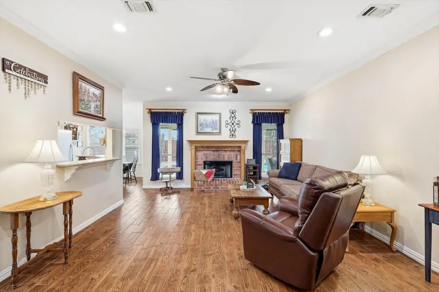 5901 Rushing Creek Court, Haltom City, TX 76137 - #2