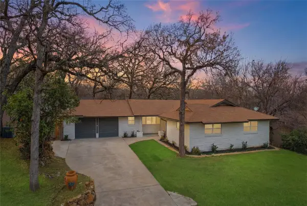 608 W Redbud Drive, Hurst, TX 76053