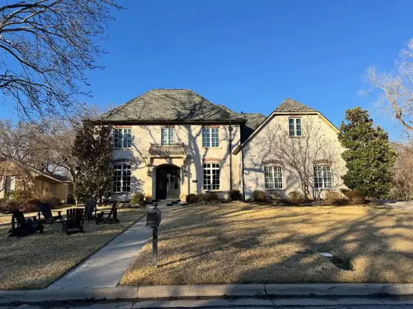 1823 Southpark Drive, Arlington, TX 76013