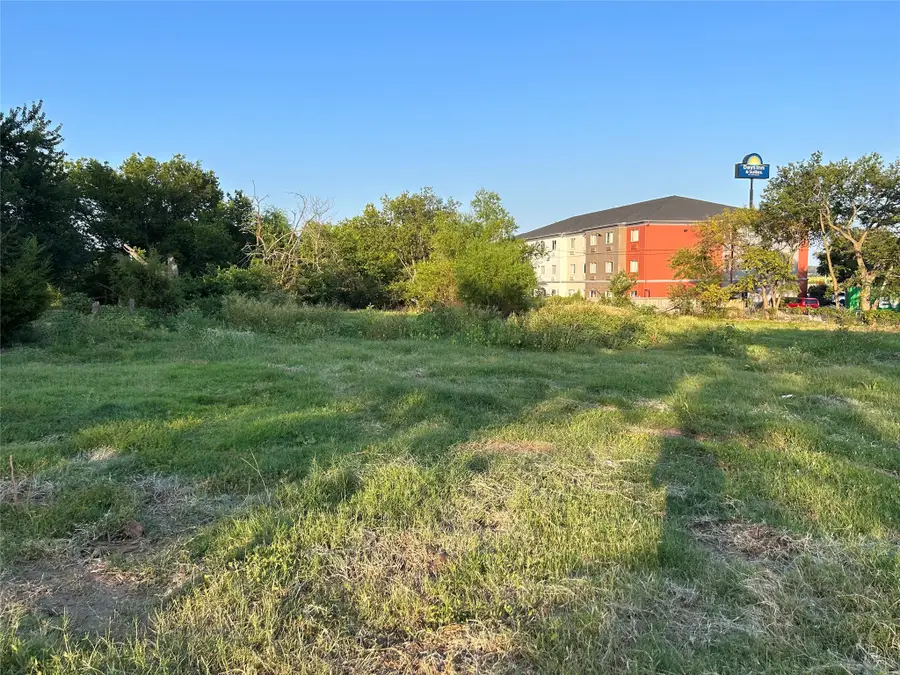 1330 Jefferson Street, Sulphur Springs, TX 75482 - #3