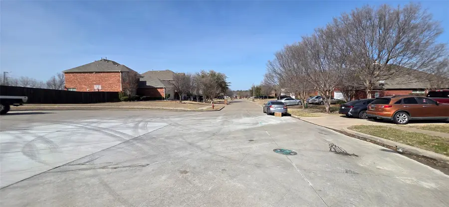 1724 Hidden Brook Drive, Grand Prairie, TX 75050 - #3
