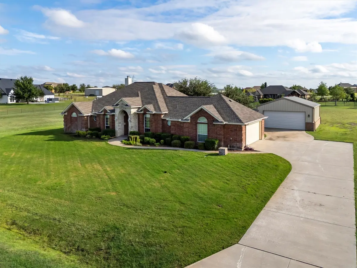 125 Deer Stream Court, Azle, TX 76020 - #1