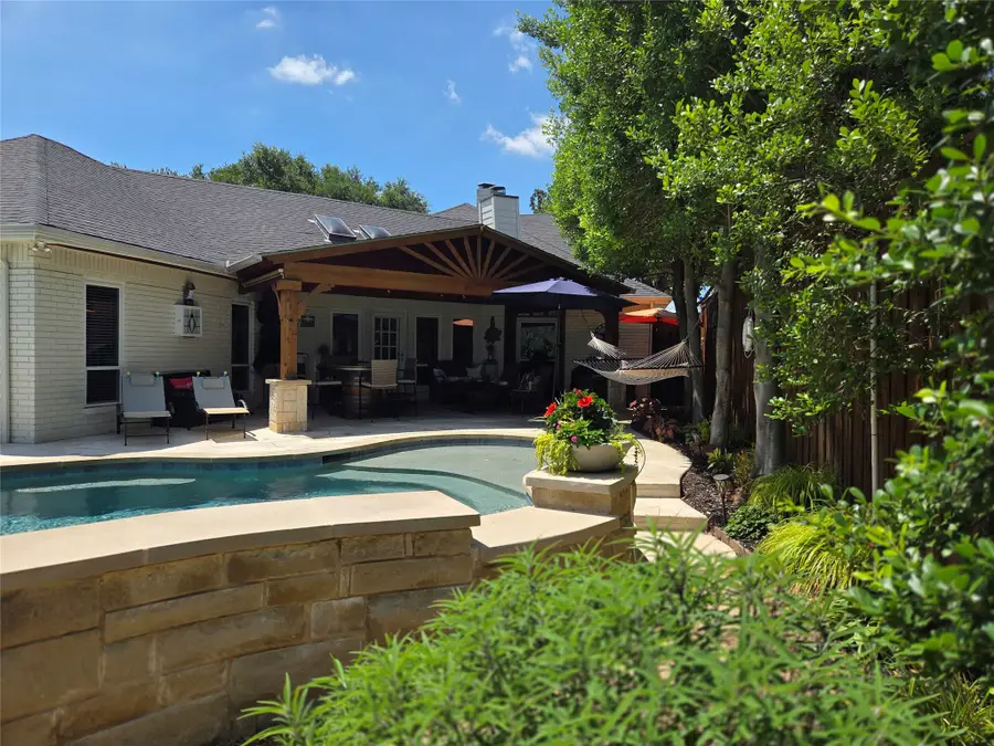 2540 Fox Glenn Circle, Bedford, TX 76021 - #2