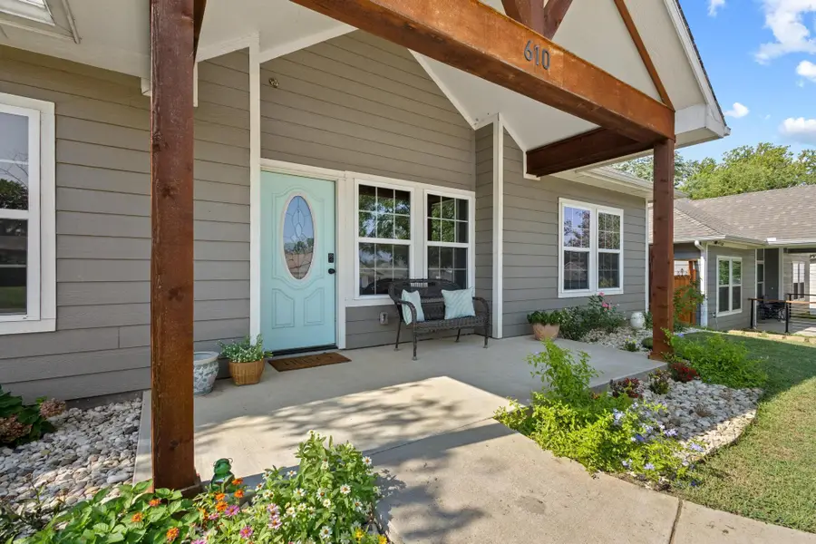 610 W Elm Street, Denison, TX 75020 - #3