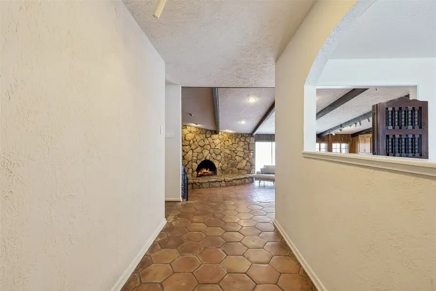 1717 Live Oak Drive, Irving, TX 75061 - #3