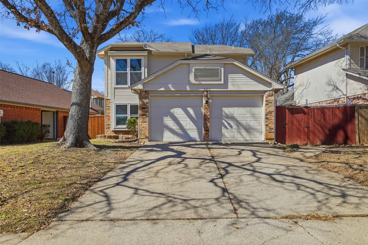 952 Ramblewood Drive, Lewisville, TX 75067 - #1