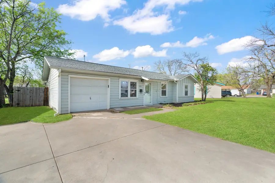 115 NE Taylor Street, Burleson, TX 76028 - #2