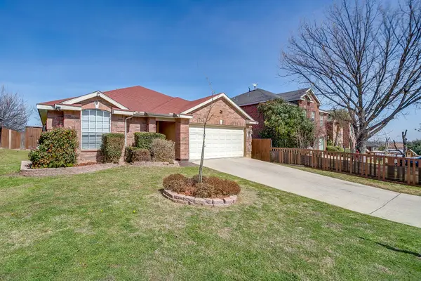 9812 Maryville Lane, Fort Worth, TX 76108