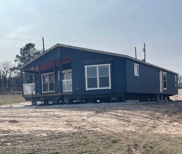 201 Farmhouse Road, Springtown, TX 76082