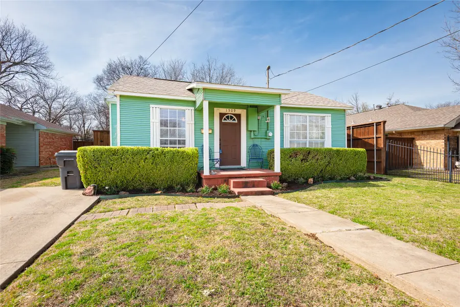 1509 Oak Street, McKinney, TX 75069 - #2