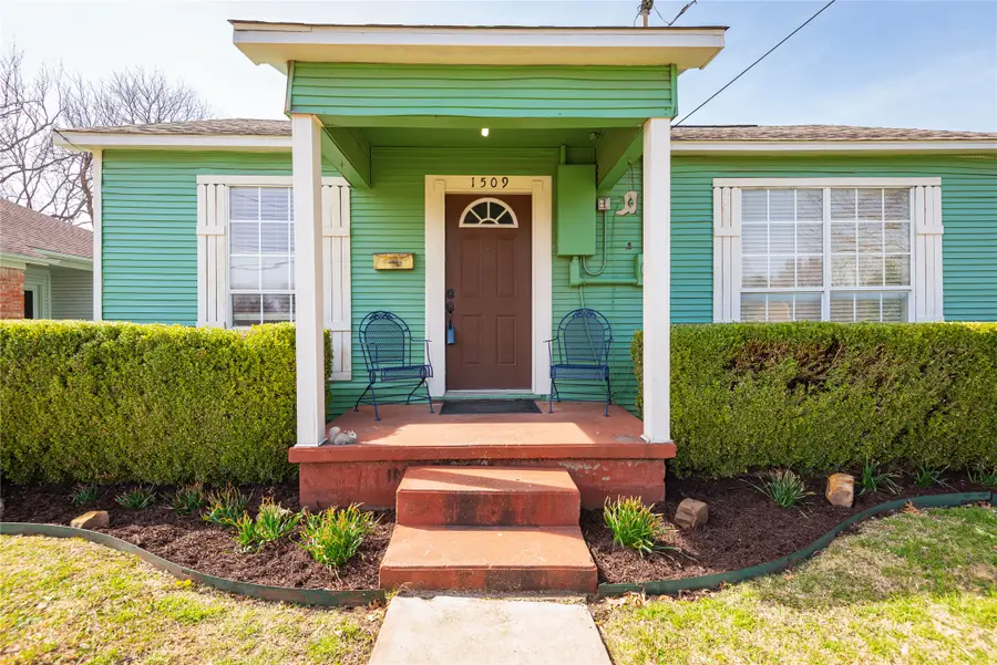 1509 Oak Street, McKinney, TX 75069 - #3