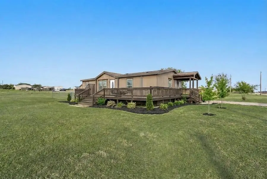 709 Ritchey Road, Valley View, TX 76272 - #2