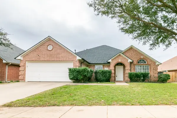 1400 Lyra Lane, Arlington, TX 76013