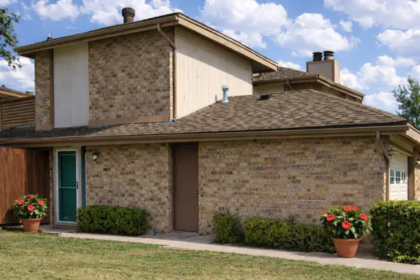 3 Dewberry Court, Bedford, TX 76021