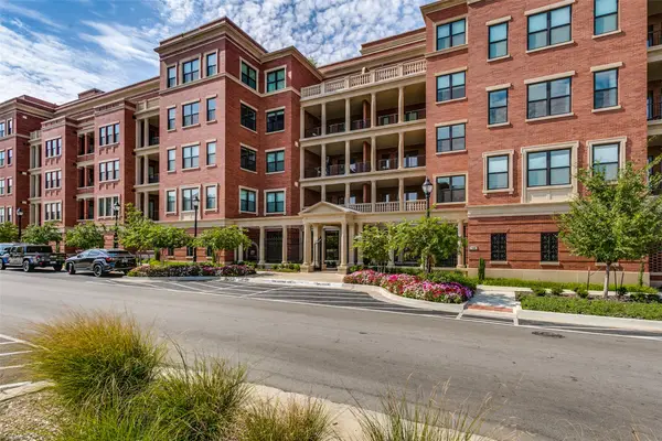 350 Central Avenue #206, Southlake, TX 76092