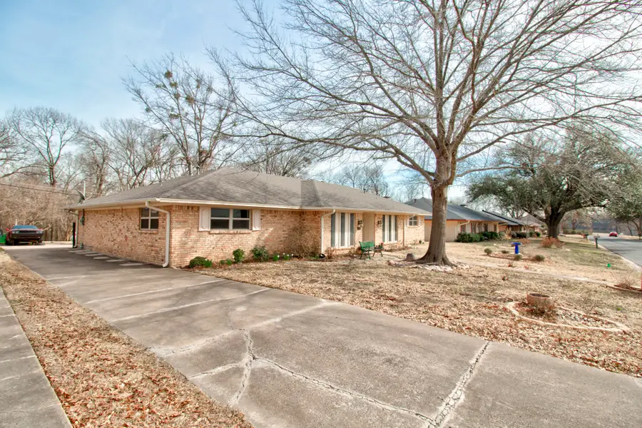 2331 Brookhaven Drive, Denison, TX 75020 - #3