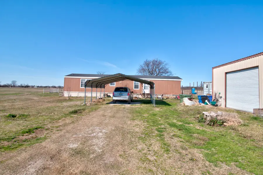 621 S Union Street, Whitesboro, TX 76273 - #3