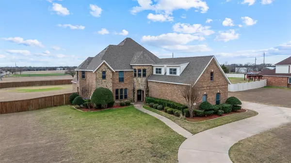 105 Kelly Drive, Waxahachie, TX 75167