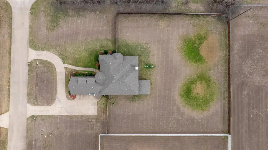 105 Kelly Drive, Waxahachie, TX 75167 - #2