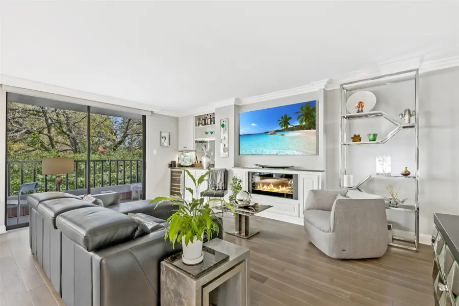 3621 Turtle Creek Boulevard #2D, Dallas, TX 75219 - #2