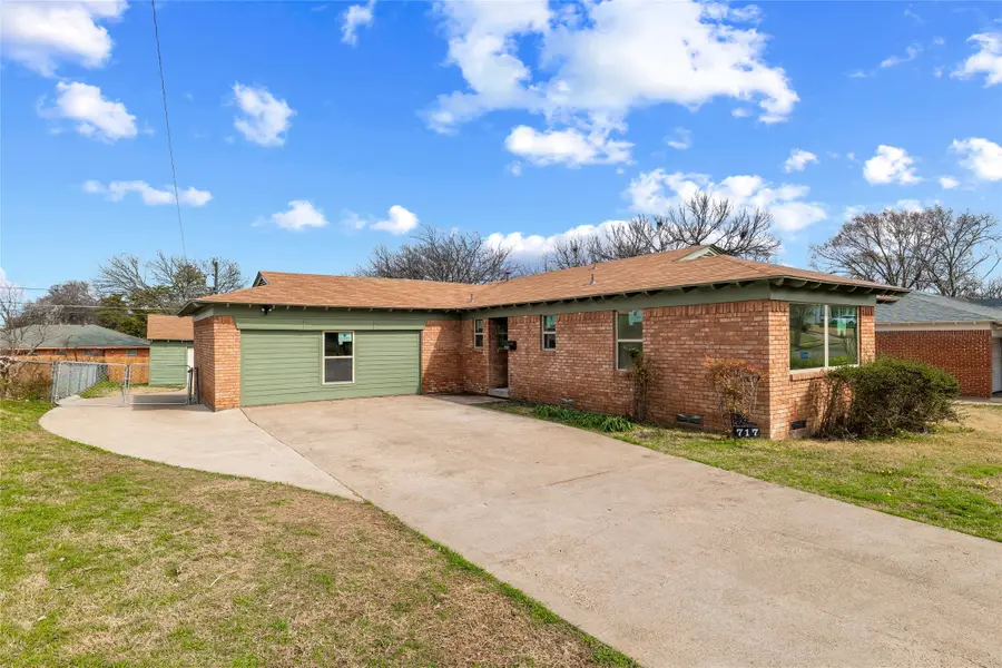 717 Calcutta Drive, Dallas, TX 75241 - #2