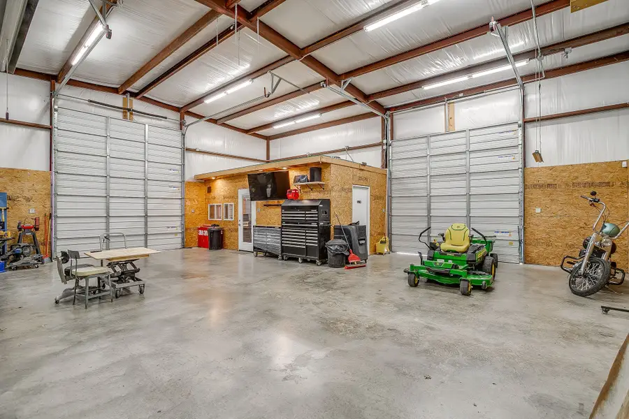 6104 Kentucky Street, Joshua, TX 76058 - #2