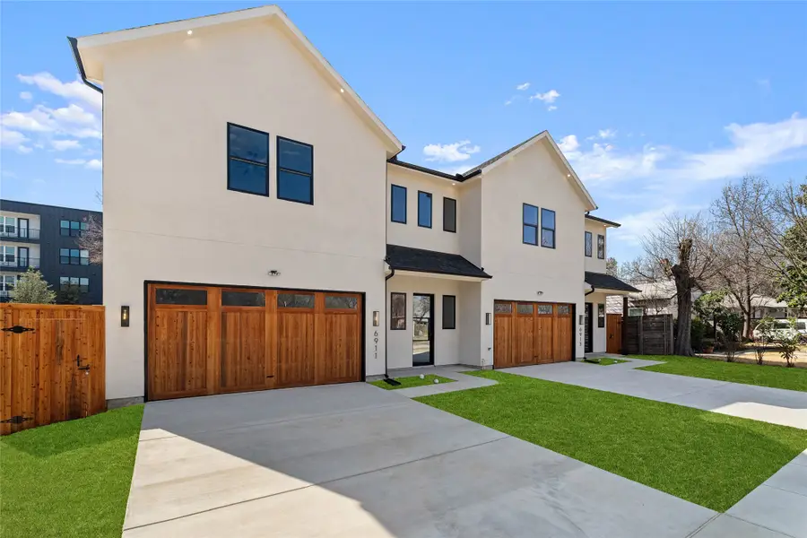 6911 & 6913 Mohawk Drive, Dallas, TX 75235 - #2