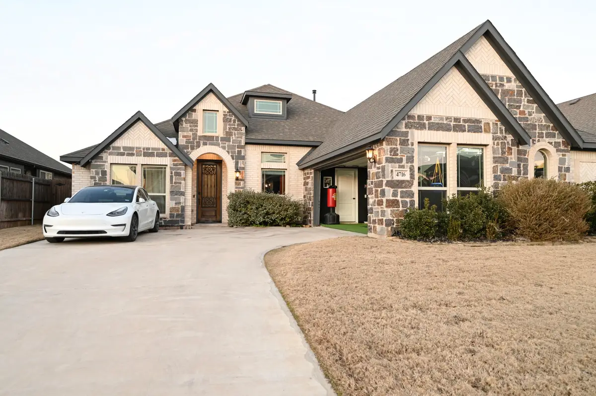 4716 Hazy Hollow Lane, Crowley, TX 76036 - #1