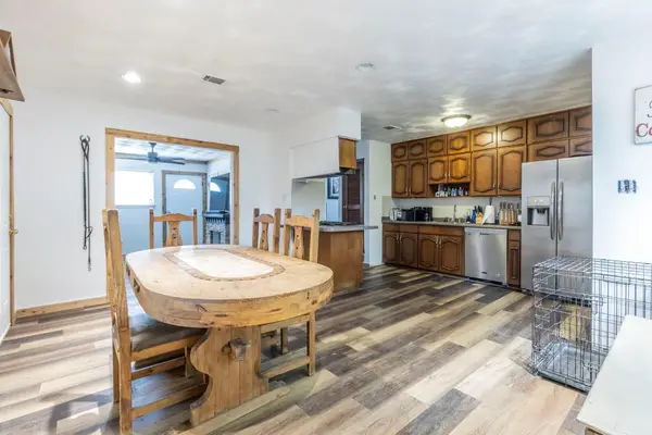 821 Belaire Drive, Burleson, TX 76028