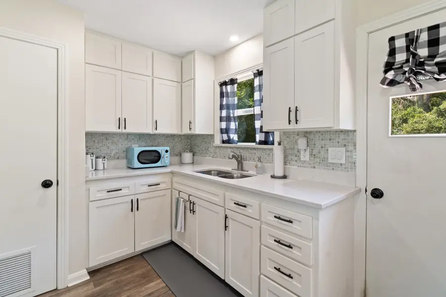 1424 Bowie Drive, Corsicana, TX 75110 - #2