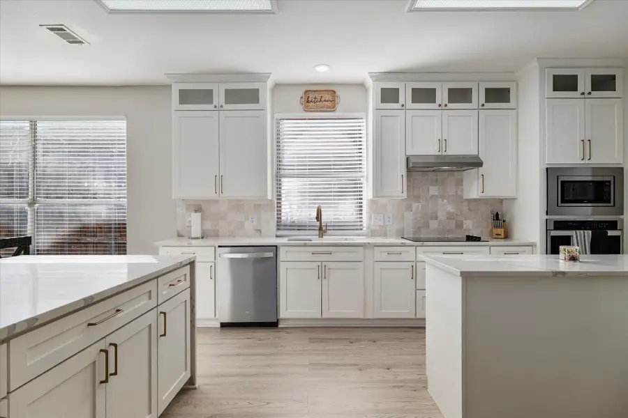 1318 Pinehurst Drive, Lewisville, TX 75077 - #2