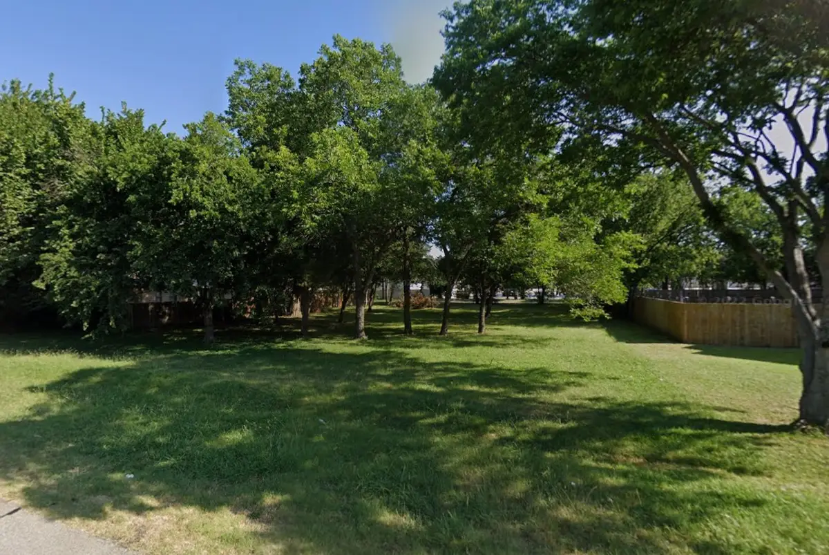 1307 Carroll Avenue, Carrollton, TX 75006 - #1