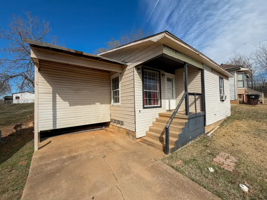 1213 W Morgan Street, Denison, TX 75020 - #2