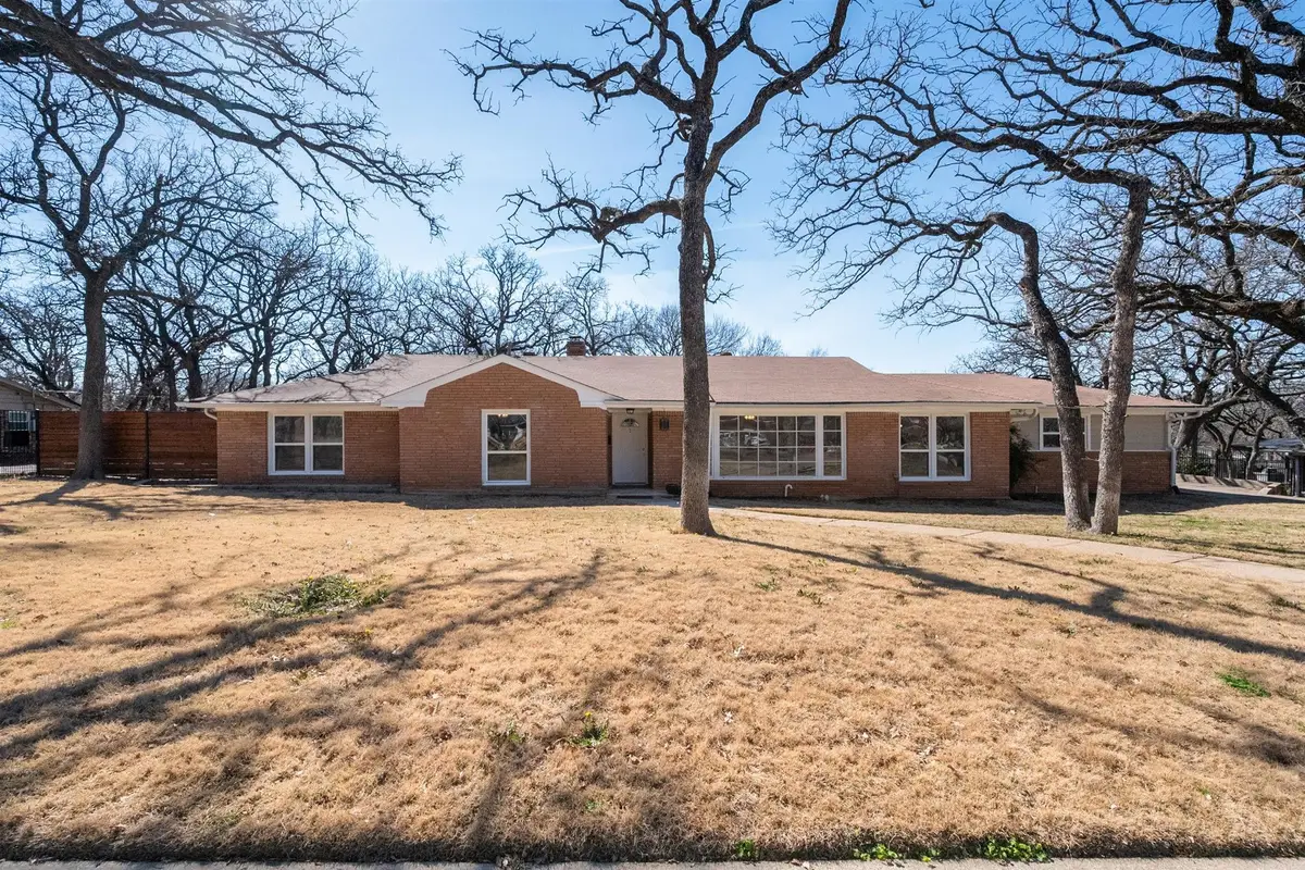 5786 Blueridge Drive, Fort Worth, TX 76112 - #1